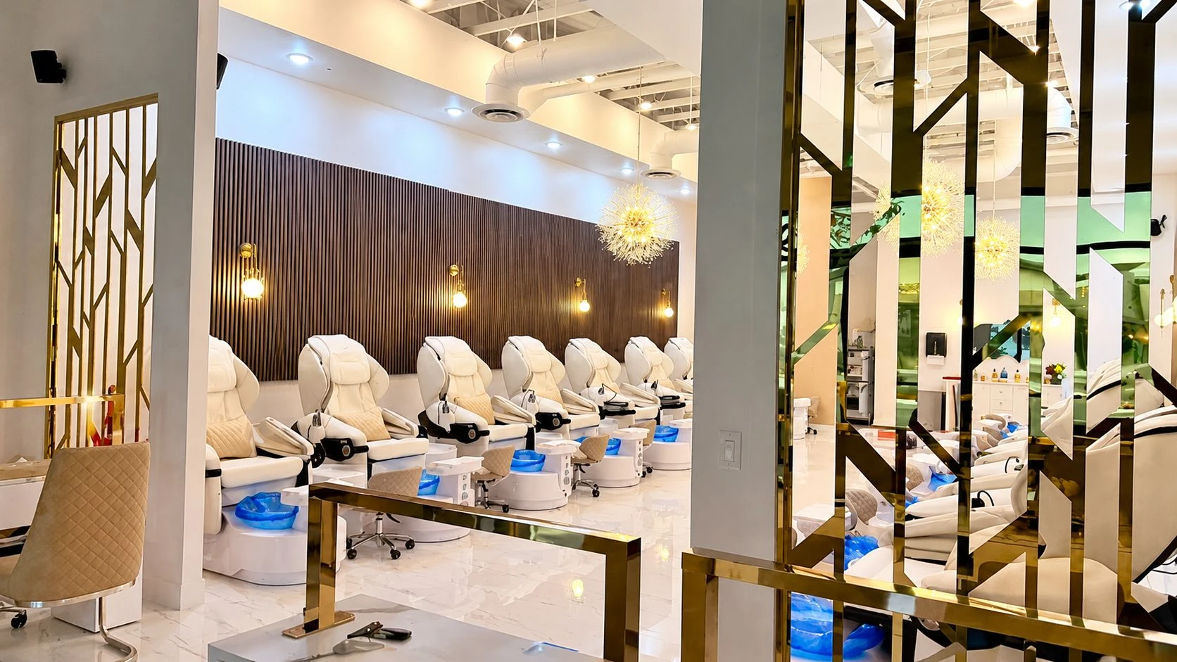 Nail Salon August 11